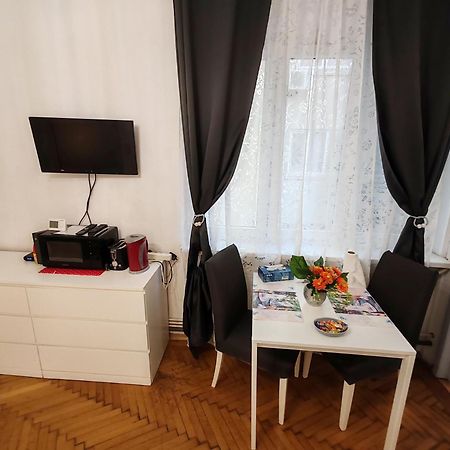Studio Ultracentral Universitatea Bukareszt Zewnętrze zdjęcie